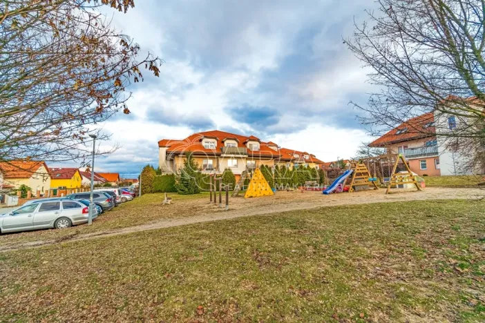 Prodej bytu 1+kk, Holubice - Kozinec, Buková, 40 m2