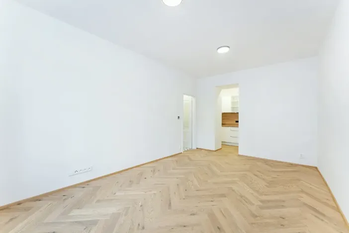 Prodej bytu 2+kk, Praha - Vršovice, Oblouková, 58 m2