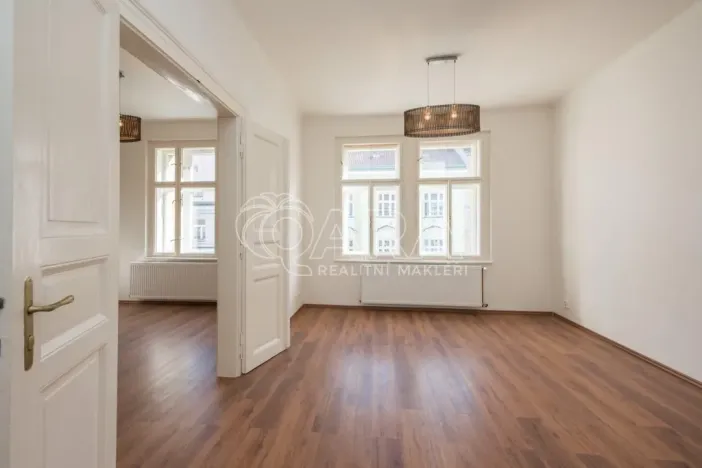 Pronájem bytu 2+kk, Praha, Chvalova, 51 m2