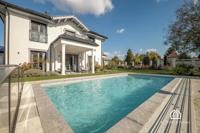 Prodej rodinného domu, Přezletice, Čakovická, 405 m2