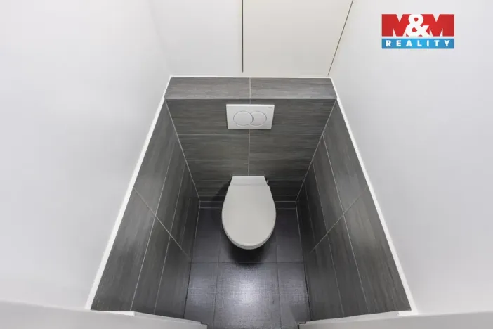 Pronájem bytu 2+1, Praha - Malešice, Počernická, 51 m2