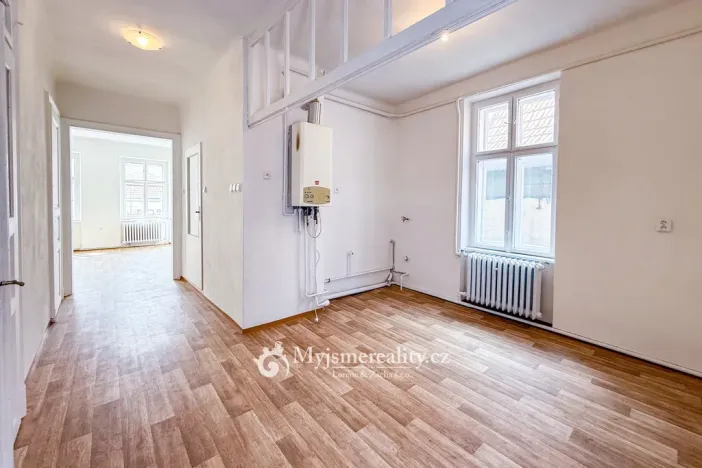 Prodej obchodního prostoru, Znojmo, Horní Česká, 300 m2
