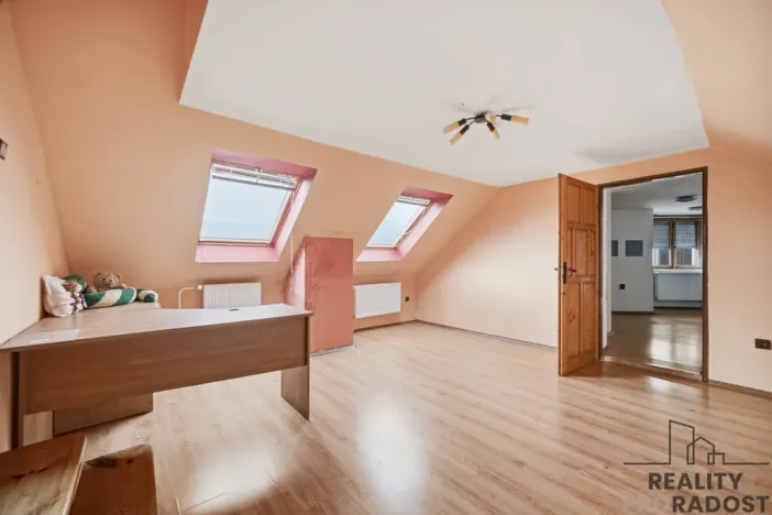 Prodej vícegeneračního domu, Konárovice, 300 m2