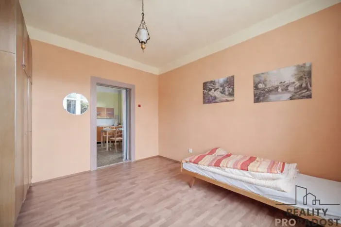 Prodej vícegeneračního domu, Konárovice, 300 m2