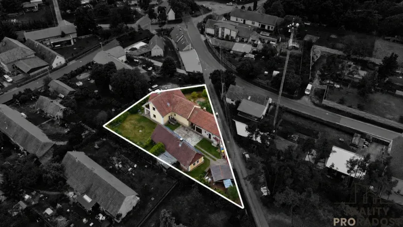 Prodej vícegeneračního domu, Konárovice, 300 m2