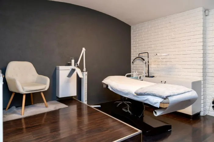 Pronájem obchodního prostoru, Praha - Vinohrady, Korunní, 136 m2