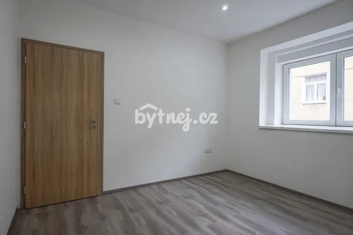 Pronájem bytu 2+kk, Louny, Jablonského, 45 m2