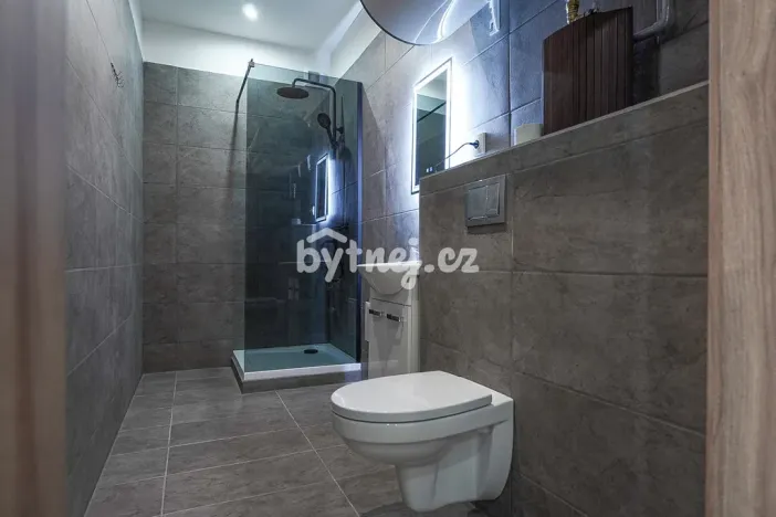 Pronájem bytu 2+kk, Louny, Jablonského, 45 m2