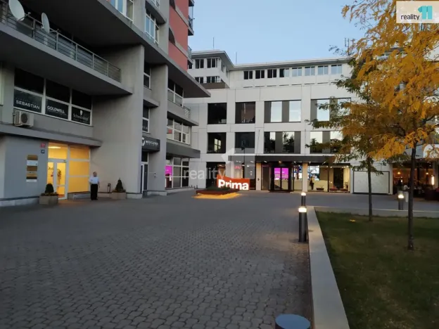 Prodej bytu 2+kk, Praha - Strašnice, Vinohradská, 41 m2