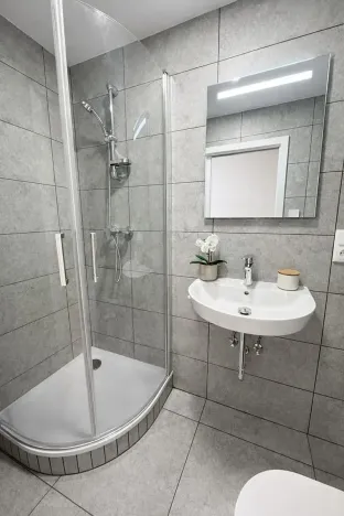 Pronájem bytu 1+kk, Praha - Vinohrady, Velehradská, 25 m2