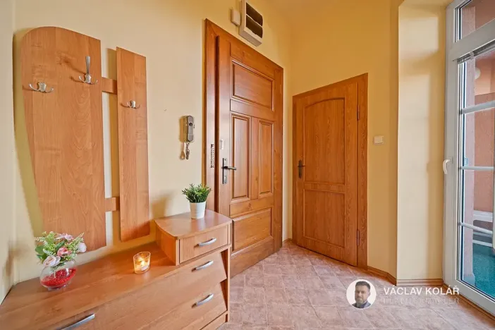 Prodej bytu 2+kk, Hořice, Husova, 43 m2