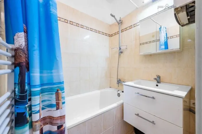 Pronájem bytu 2+kk, Praha - Vršovice, 28. pluku, 48 m2