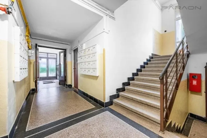 Pronájem bytu 2+kk, Praha - Vršovice, 28. pluku, 48 m2