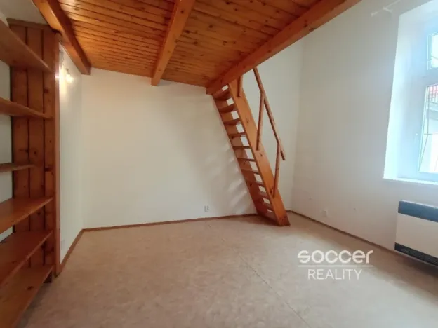 Pronájem bytu 1+1, Praha - Kobylisy, Čimická, 42 m2