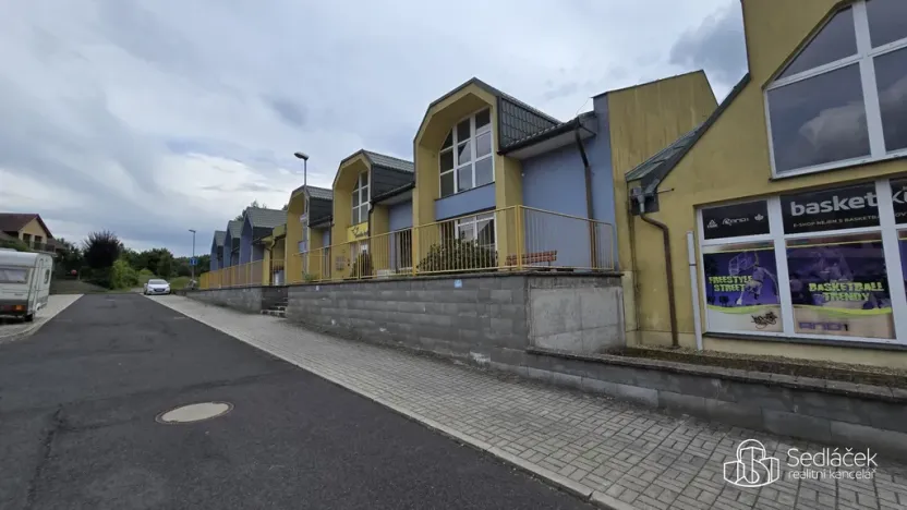 Pronájem výrobních prostor, Sokolov, Trocnovská, 876 m2