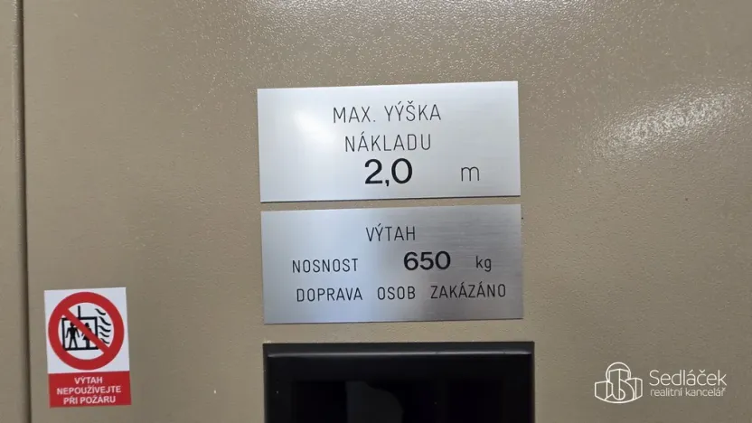 Pronájem výrobních prostor, Sokolov, Trocnovská, 876 m2