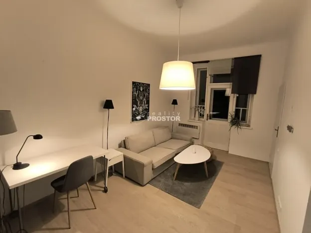 Pronájem bytu 2+kk, Praha - Smíchov, Na Václavce, 39 m2