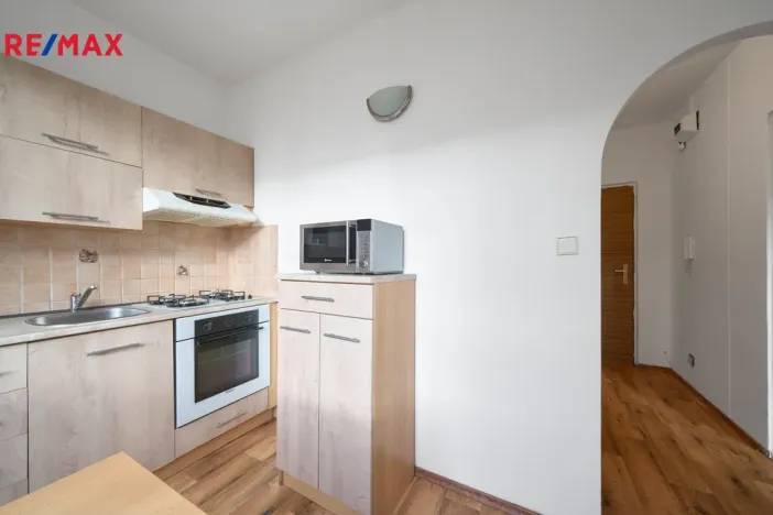 Prodej bytu 1+1, Trutnov - Horní Staré Město, Rozmarýnová, 32 m2