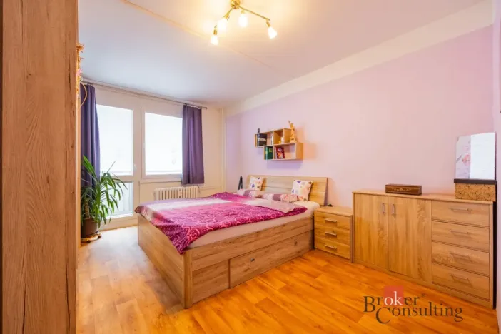 Prodej bytu 3+1, Hradec Králové - Nový Hradec Králové, třída Edvarda Beneše, 98 m2