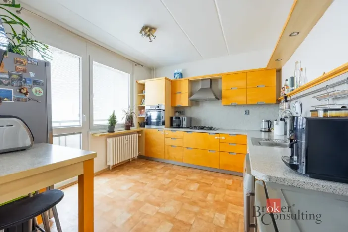 Prodej bytu 3+1, Hradec Králové - Nový Hradec Králové, třída Edvarda Beneše, 98 m2