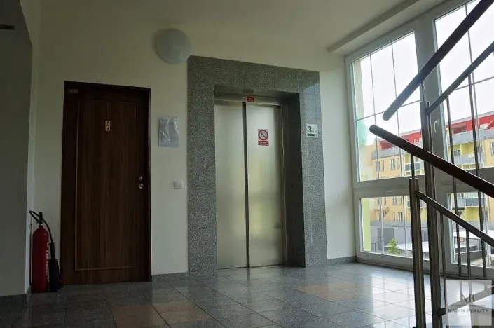 Pronájem bytu 1+kk, Karlovy Vary, Jateční, 39 m2