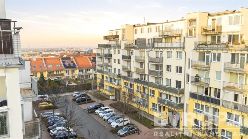 Pronájem bytu 2+kk, Praha, Zakšínská, 80 m2