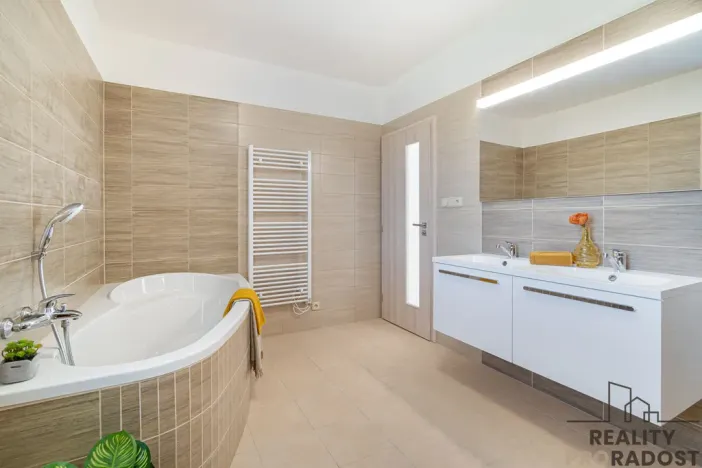 Pronájem rodinného domu, Moravičany, 183 m2