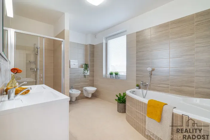 Pronájem rodinného domu, Moravičany, 183 m2