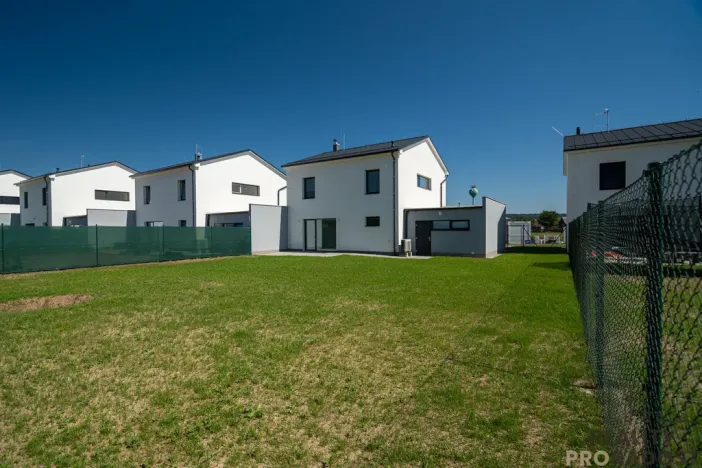 Pronájem rodinného domu, Moravičany, 183 m2