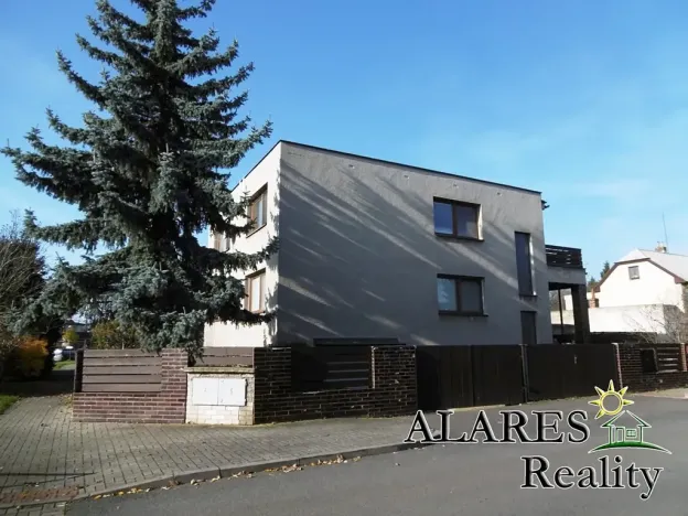 Prodej rodinného domu, Praha - Hostavice, Baštýřská, 330 m2