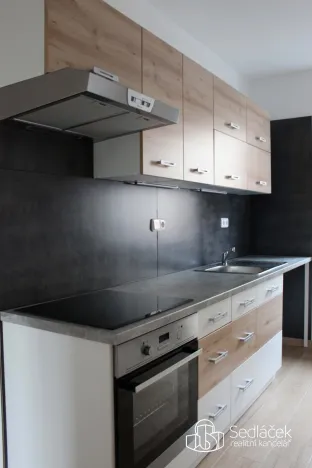 Pronájem bytu 2+1, Sokolov, U Divadla, 58 m2