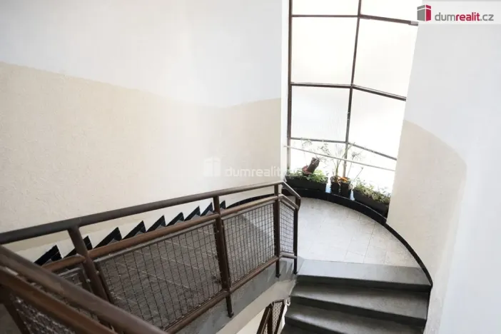 Pronájem bytu 1+kk, Praha - Smíchov, Mošnova, 62 m2