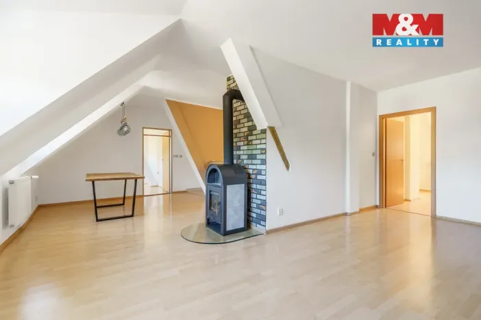 Pronájem bytu 3+1, Cheb, Cechovní, 130 m2