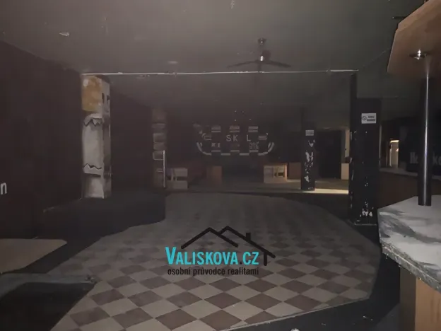 Pronájem obchodního prostoru, Kroměříž, Oskol, 450 m2