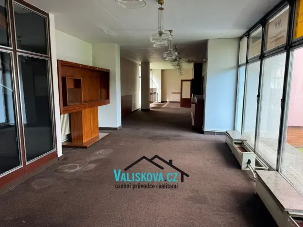 Pronájem obchodního prostoru, Kroměříž, Oskol, 450 m2