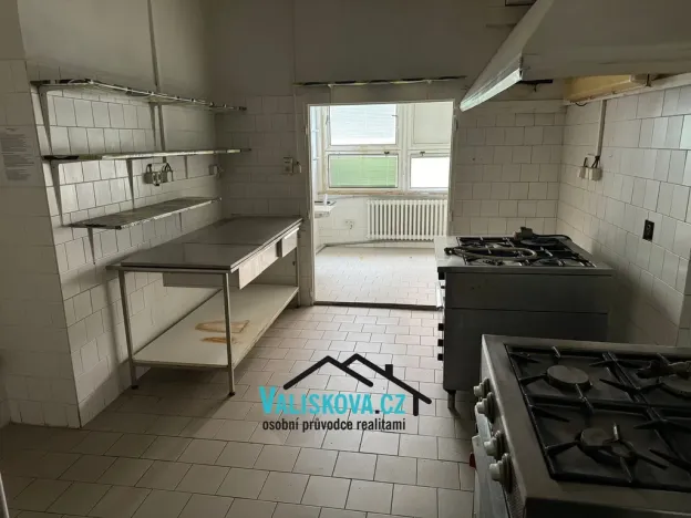 Pronájem obchodního prostoru, Kroměříž, Oskol, 450 m2