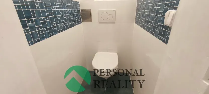 Pronájem bytu 3+kk, Praha - Karlín, Urxova, 67 m2