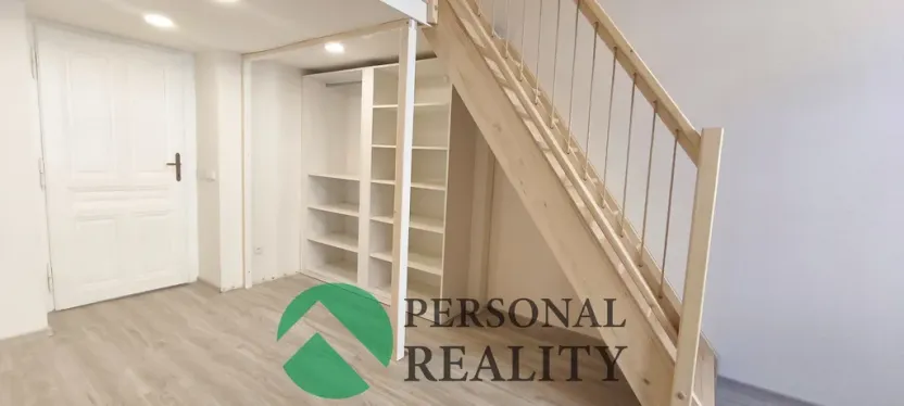 Pronájem bytu 3+kk, Praha - Karlín, Urxova, 67 m2