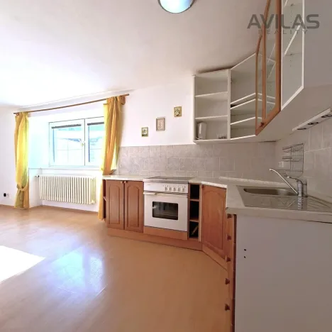 Pronájem bytu 2+kk, Benešov - Bedrč, 50 m2