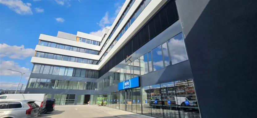 Pronájem obchodního prostoru, Praha - Vysočany, Poděbradská, 1000 m2