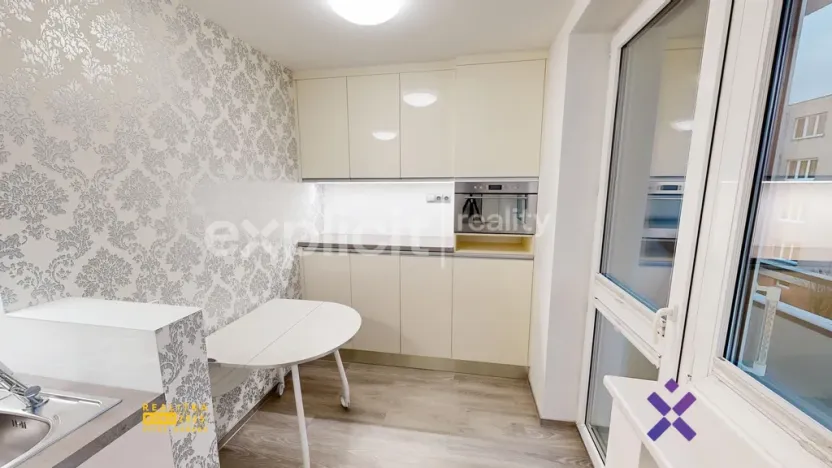 Pronájem bytu 2+1, Zlín, Mokrá II, 65 m2