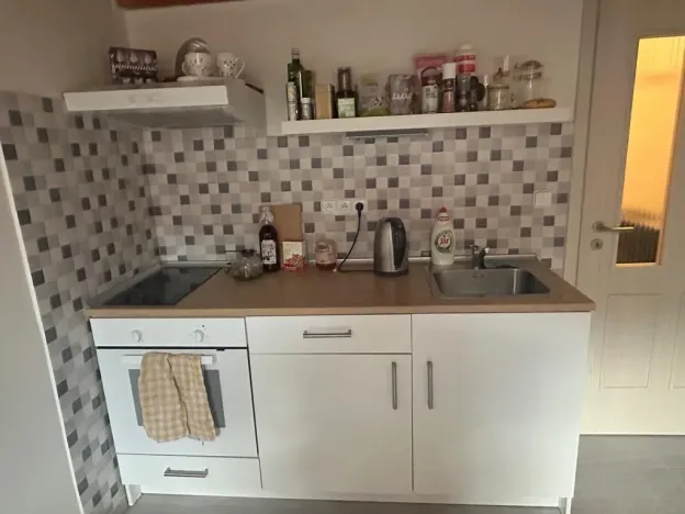 Pronájem bytu 1+kk, Praha - Smíchov, Zoubkova, 28 m2