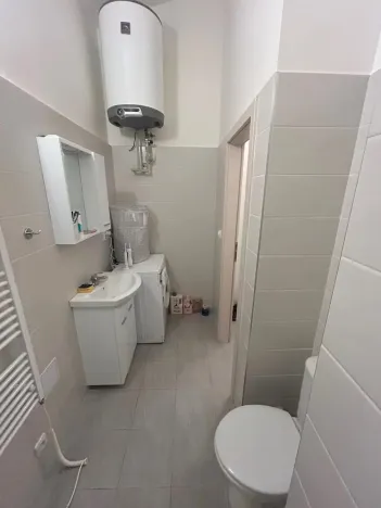 Pronájem bytu 1+kk, Praha - Smíchov, Zoubkova, 28 m2