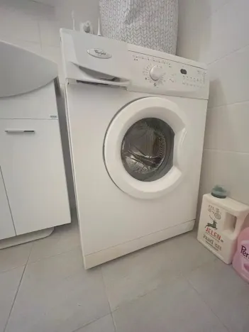 Pronájem bytu 1+kk, Praha - Smíchov, Zoubkova, 28 m2