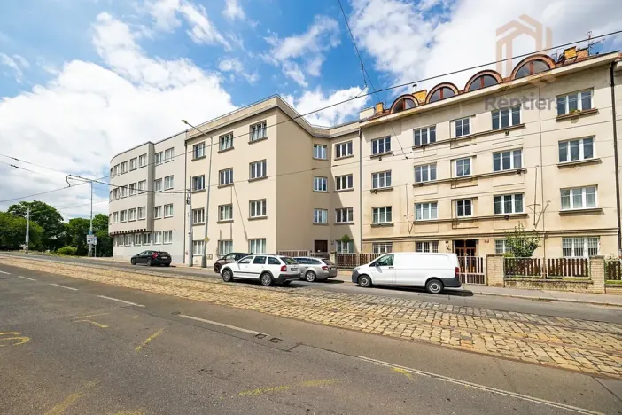 Pronájem bytu 1+kk, Praha - Střešovice, Myslbekova, 30 m2