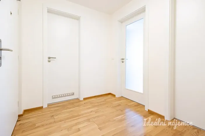 Pronájem bytu 2+kk, Praha - Vysočany, Fafkových, 54 m2