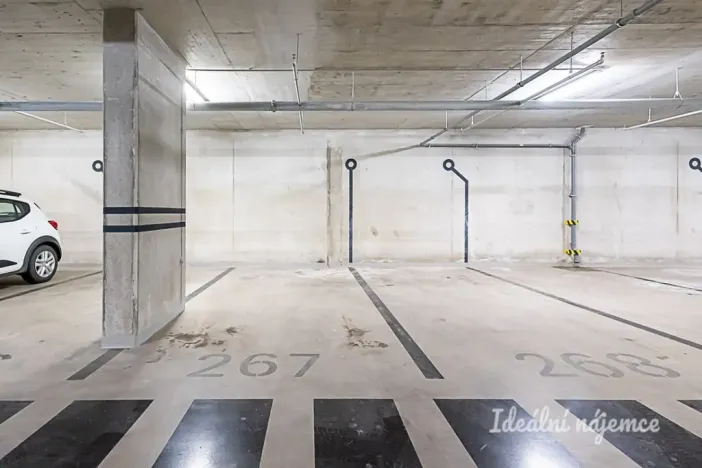 Pronájem bytu 2+kk, Praha - Vysočany, Fafkových, 54 m2