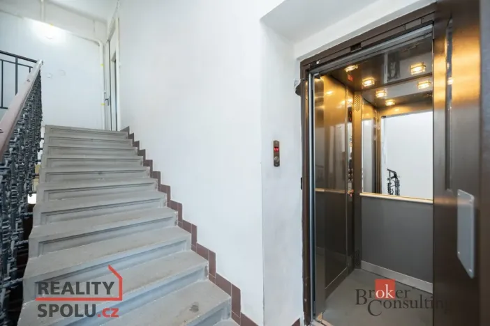 Prodej bytu 1+1, Praha - Vinohrady, Moravská, 52 m2