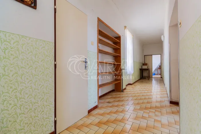 Prodej zemědělské usedlosti, Lišov - Horní Slověnice, 900 m2