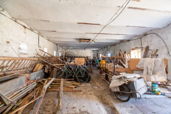 Prodej zemědělské usedlosti, Lišov - Horní Slověnice, 900 m2